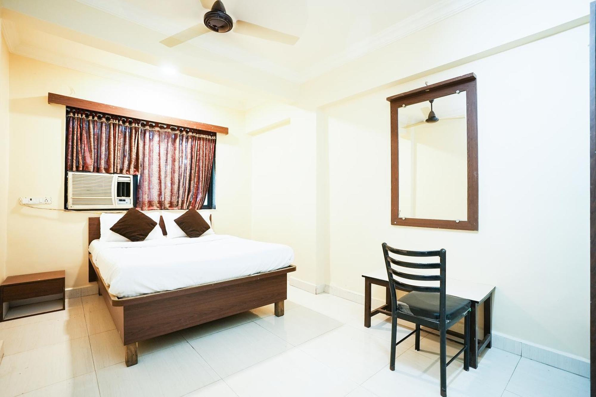 โอโย 72526 เดลลา คอนฟอร์ตส์ Hotel Amarnath ภายนอก รูปภาพ