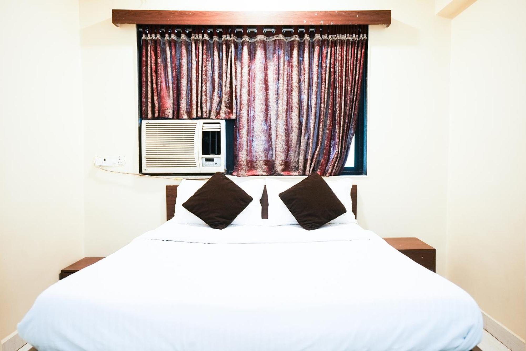 โอโย 72526 เดลลา คอนฟอร์ตส์ Hotel Amarnath ภายนอก รูปภาพ
